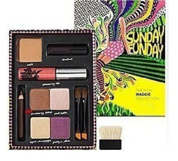 Kit  de sombras,blush etc réplica da Benefit